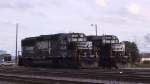 NS 4632 & 4613 sit side by side in Pomona Yard