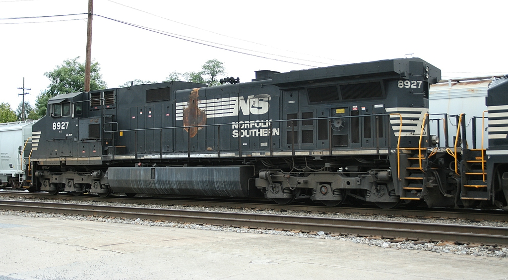 NS 8927