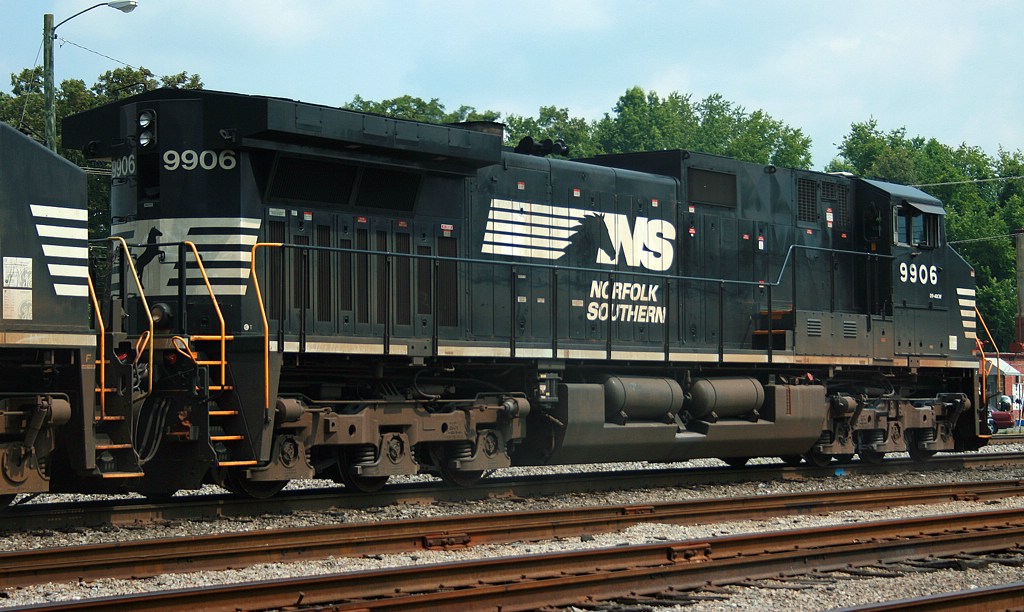 NS 9906