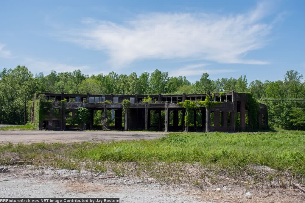Another shot of the roundhouse
