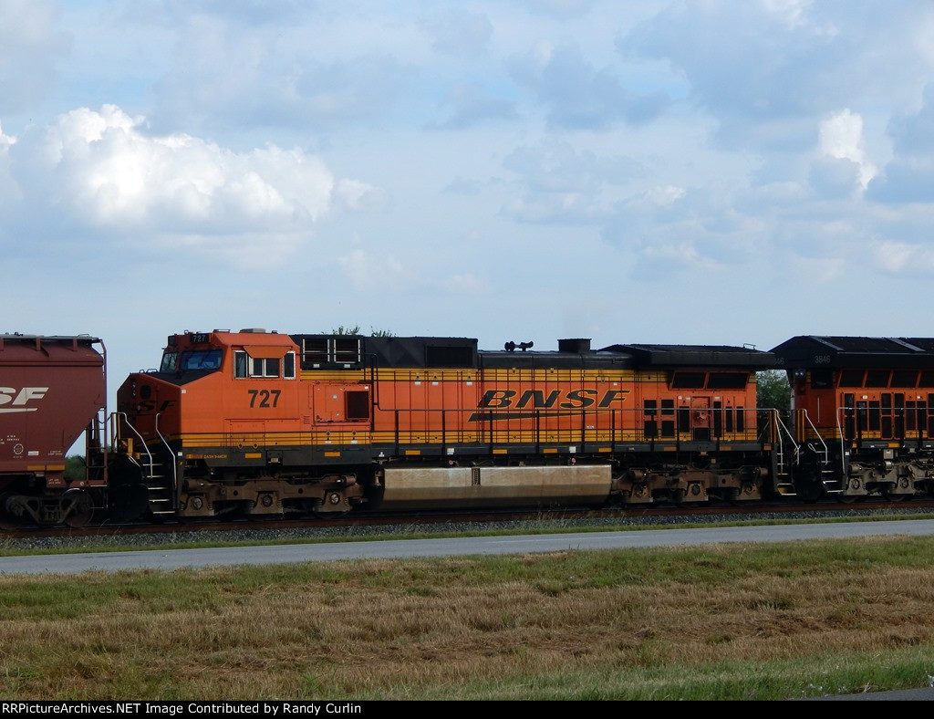BNSF 727