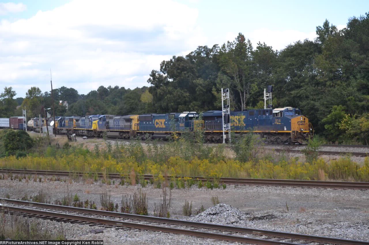 CSX 914     Q689