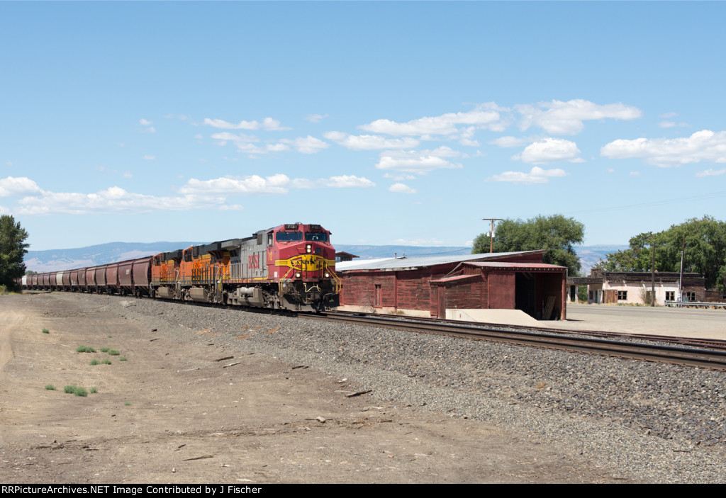 BNSF 712