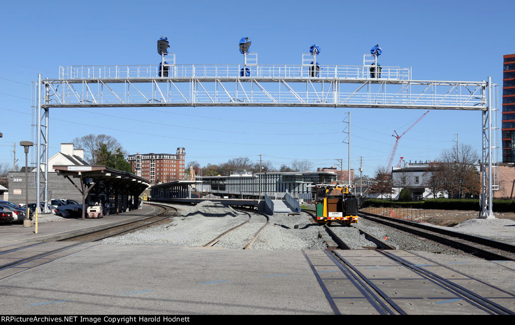 The new signals and track arrangement at Cabarrus Street