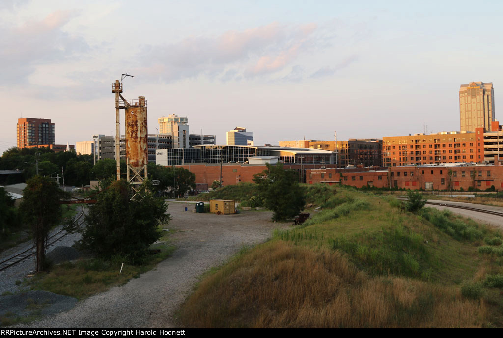 The track arangement due to the new station has significantly decreased the real estate inside the curve