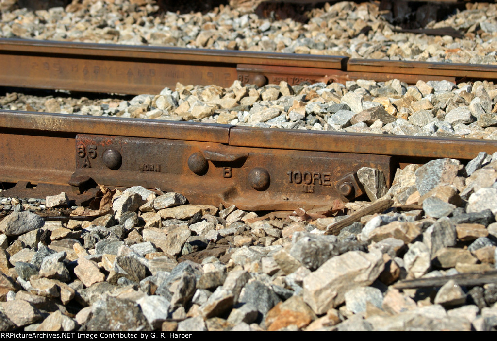 While waiting for action at Hurt to begin... compromise joint.  1912 rail.  This track was part of former connection between the Southern and Virginian