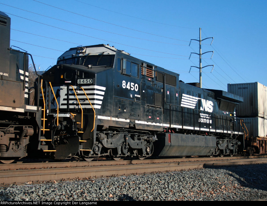 NS 8450