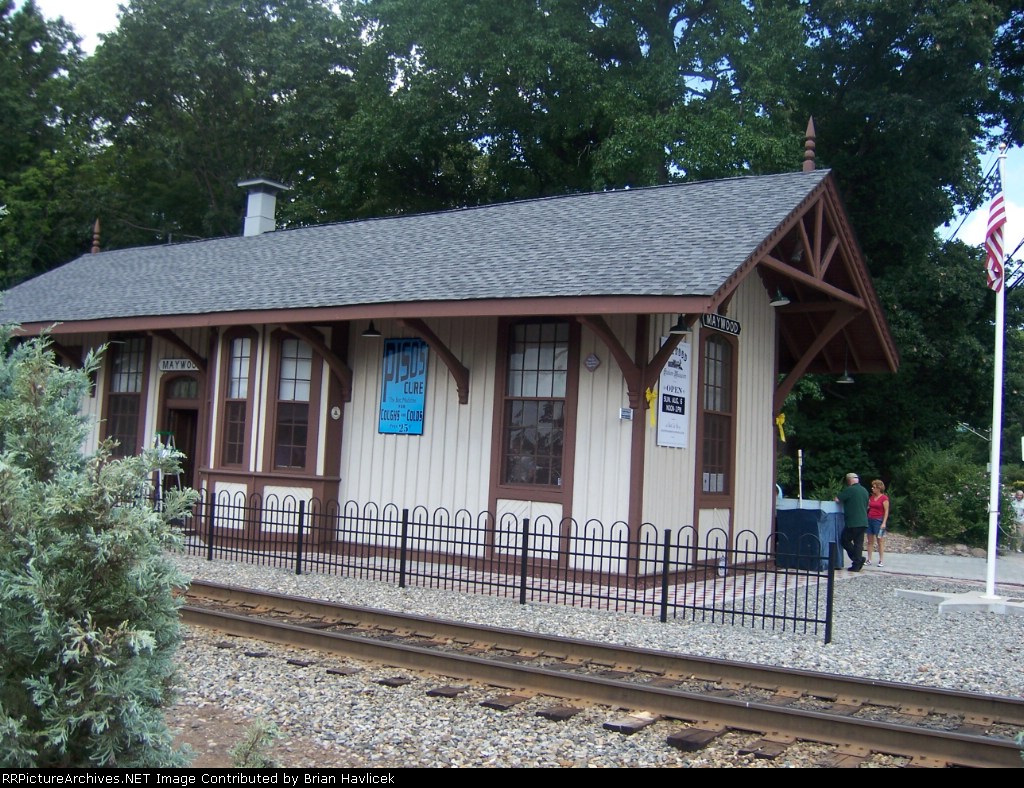 Another view of the beutifully restored station on the 125th anniversary of Susquehanna