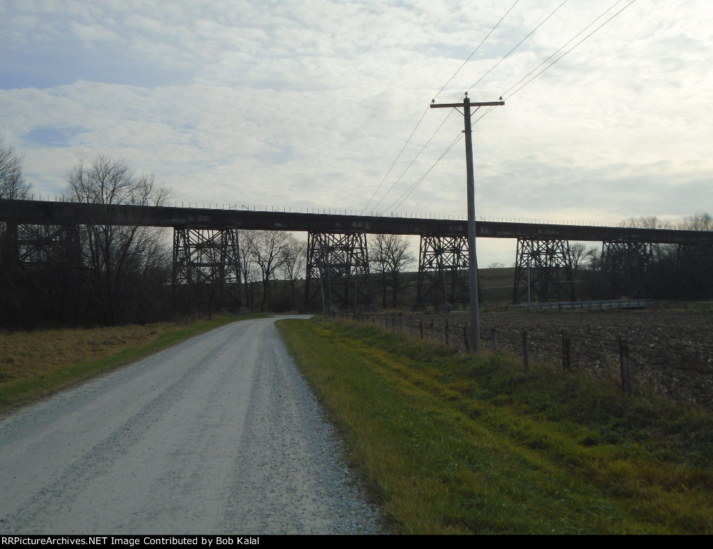 Media Trestle looking South