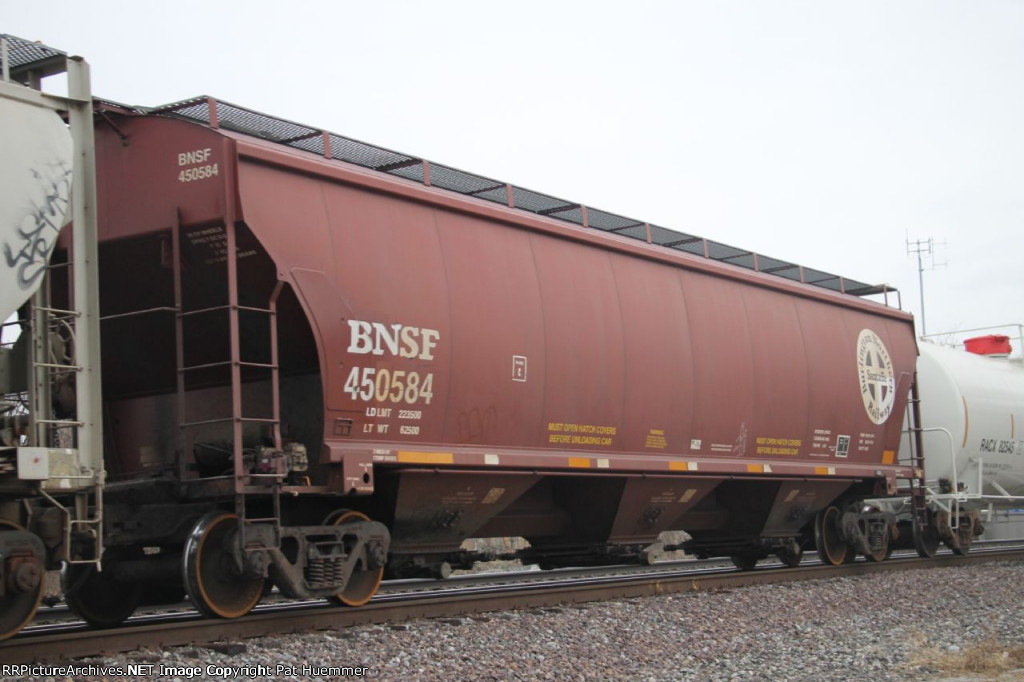 BNSF 450584