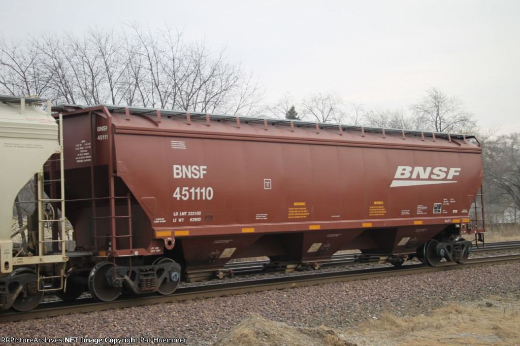 BNSF 451110