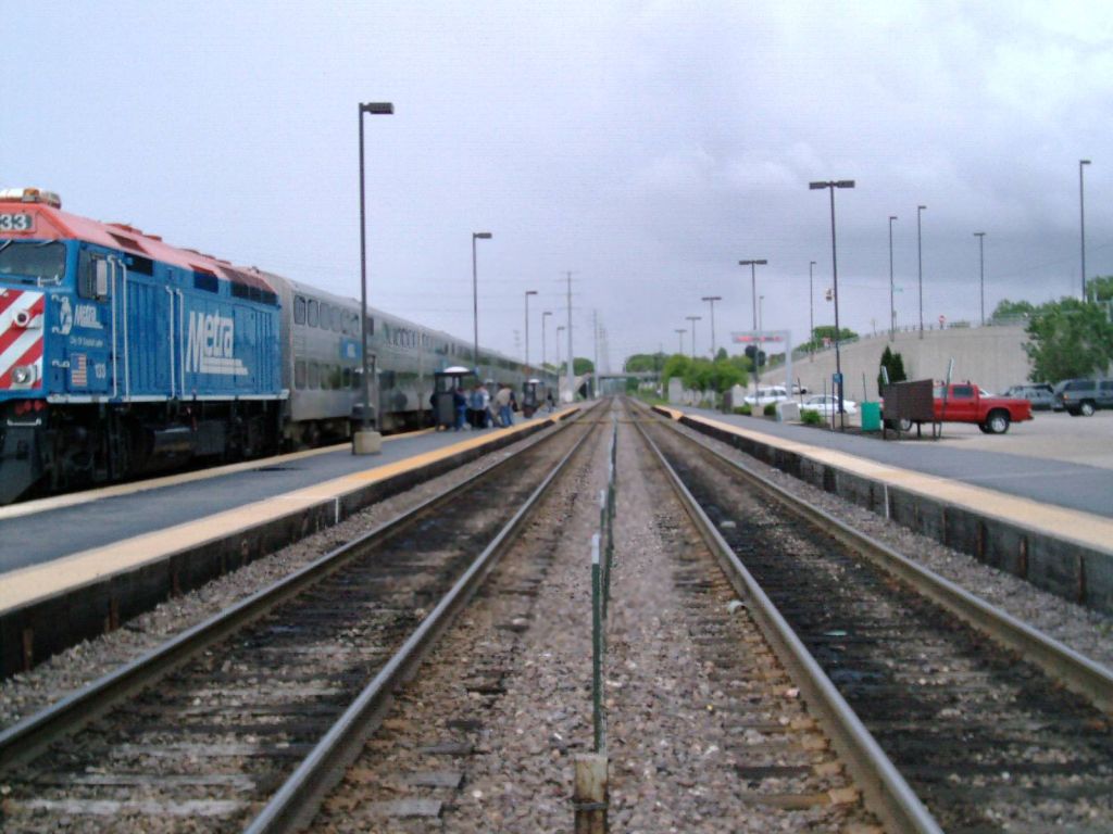 Looking south down the UP mainline. A little blurry from photo-editing.