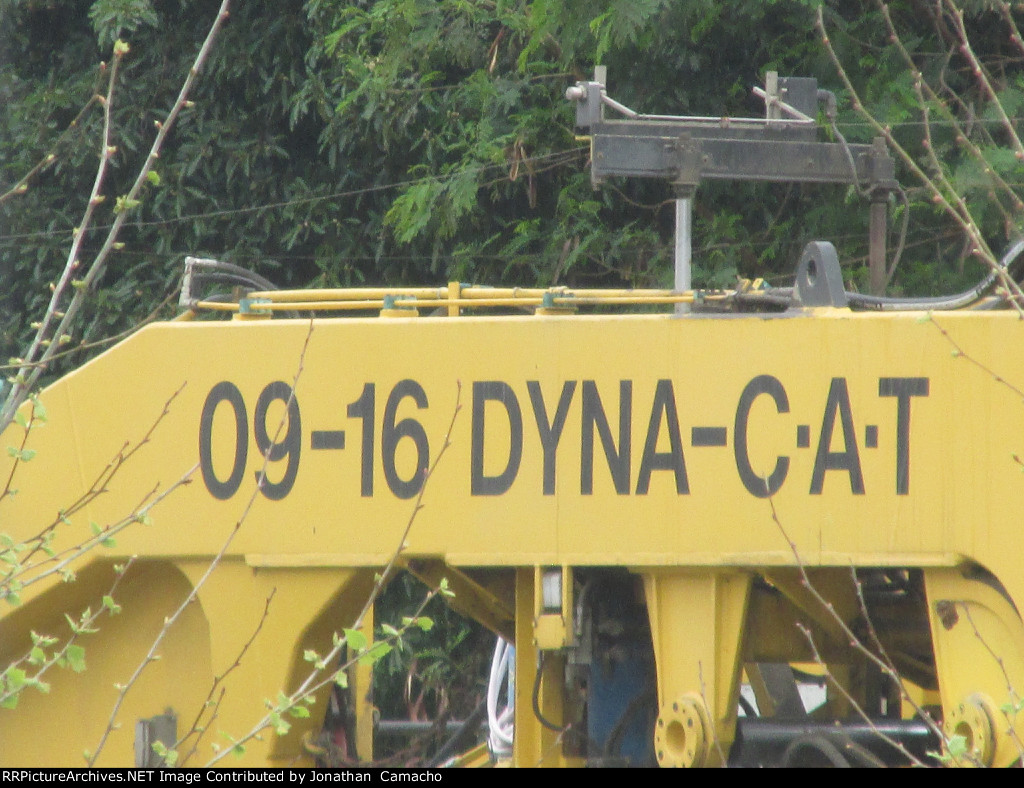 UP CATS-1106 09-16 DYNA-C-A-T