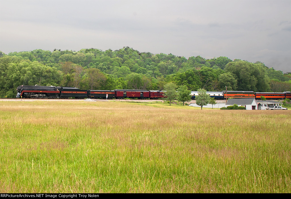 N&W 611 near Elliston, VA