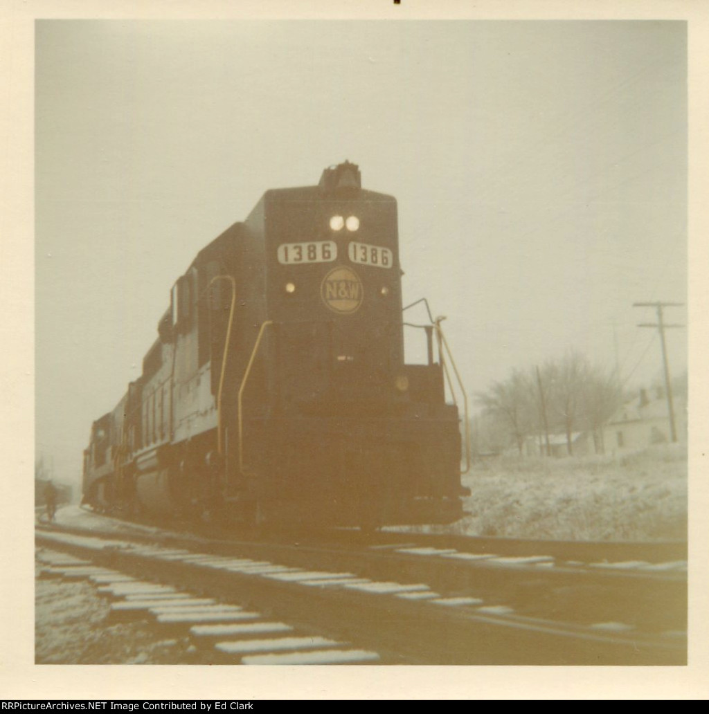 Eastbound N&W #210 at west yards early 1960s.
