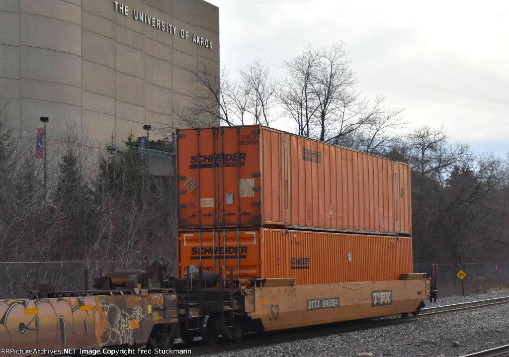 SNLU 985668 & DTTX 645304 are both new to rrpa.