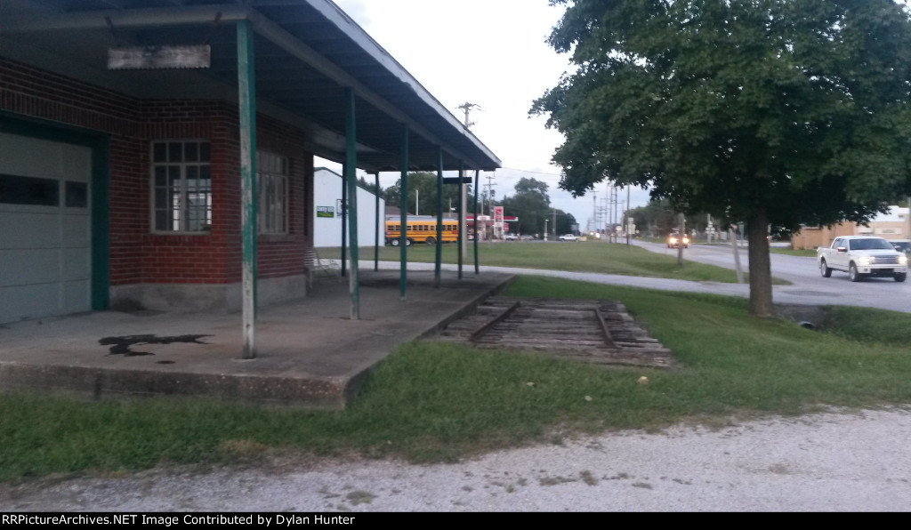 Depot and old ROW looking east.