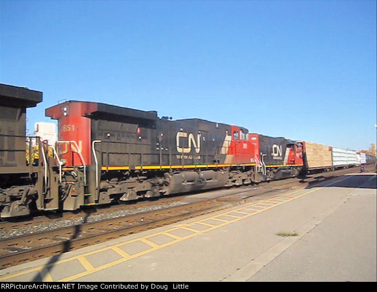 CN 2651