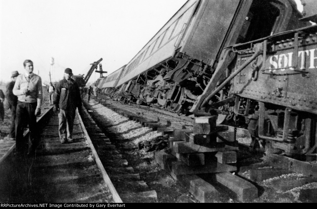 Southern Rwy Train #38 Derailment