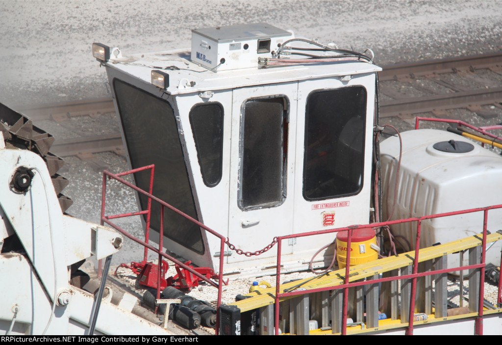 RCRX 147 - Balfour Beatty Ballast Cleaner