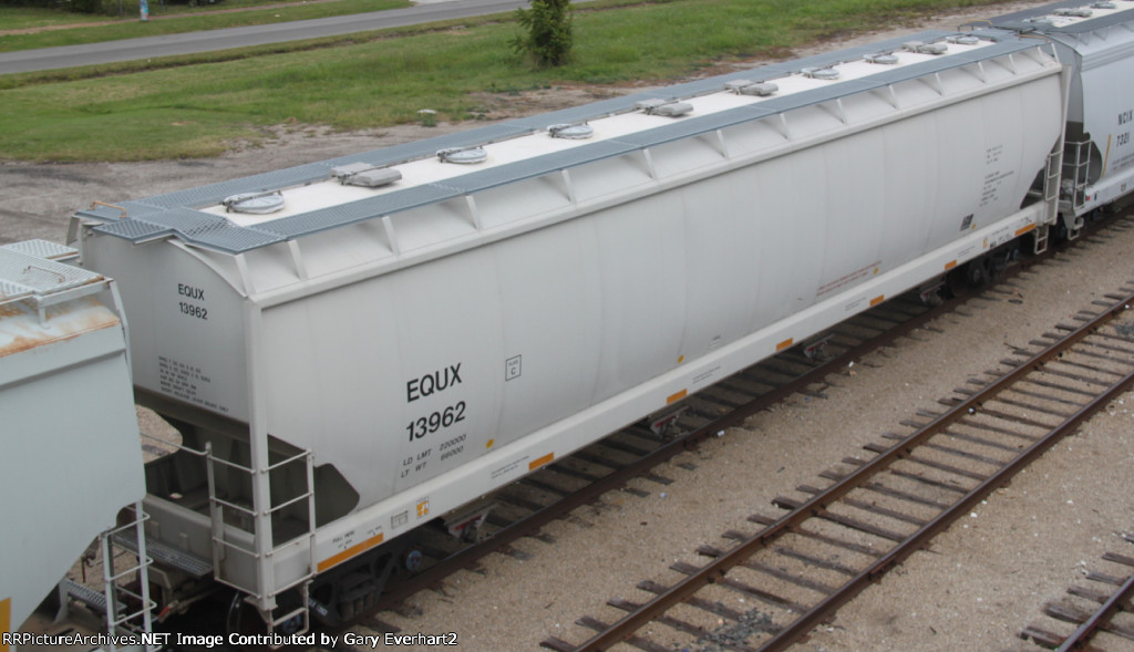 EQUX 13962 - Equistar Chemicals