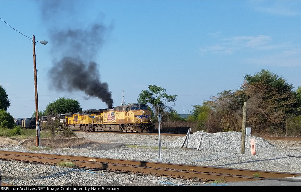 UP 5841 putting it down at Edgewood Ave.