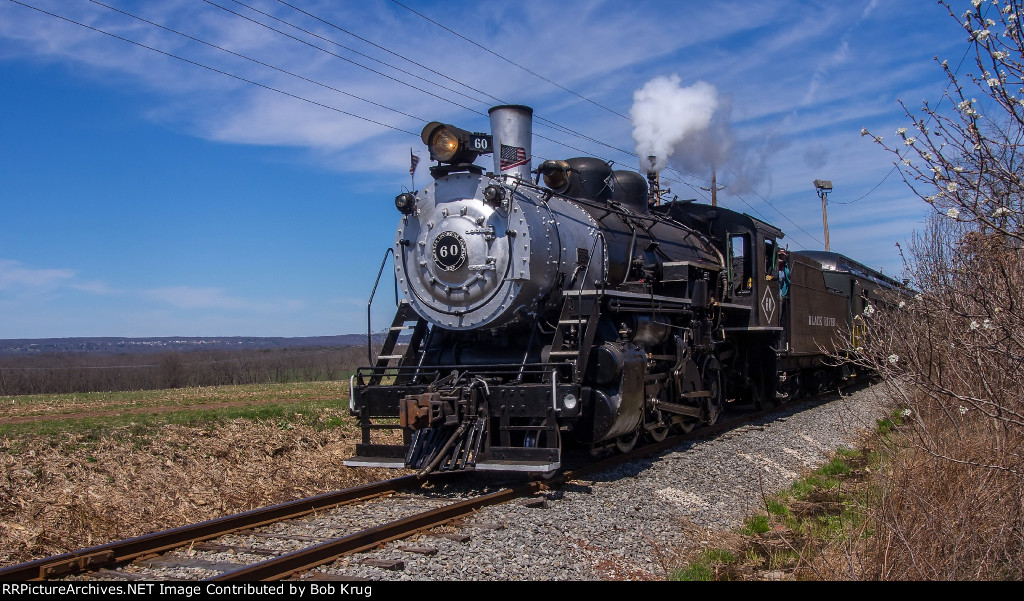 BRW 60 Toad Lane grade crossing