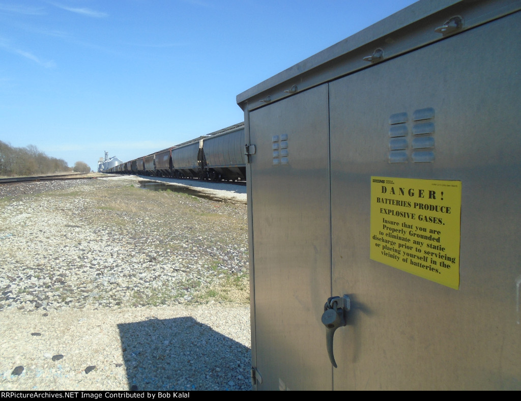 Milmine Grain Elevator storage & passing tracks & Electrical Box