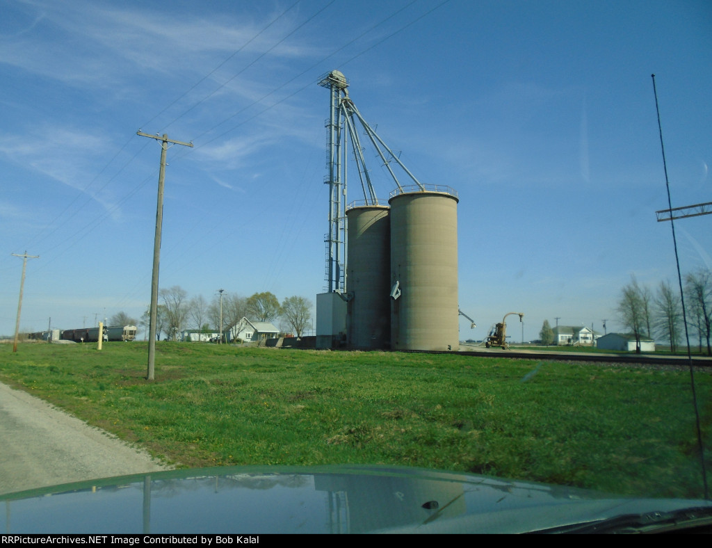 Milmine Grain Elevator looking East