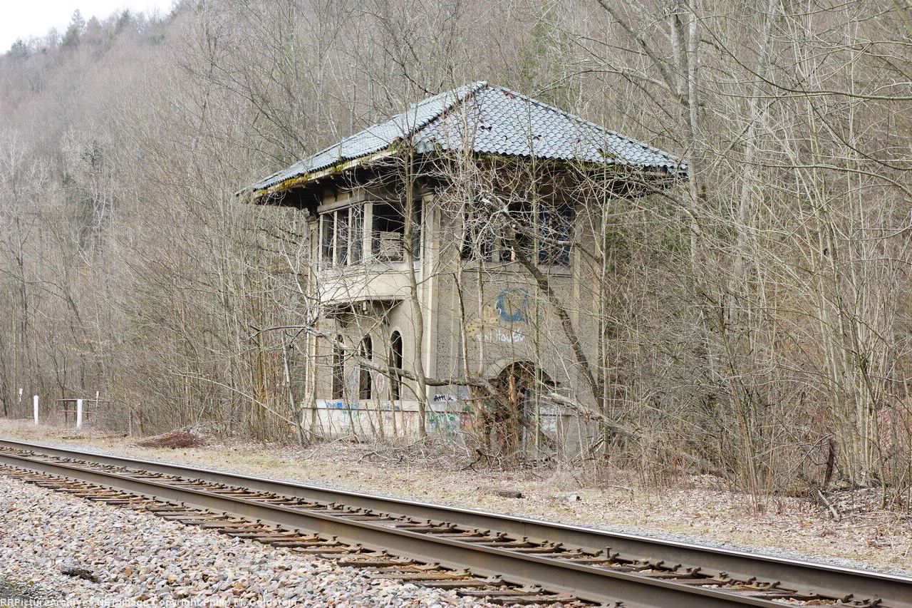 Alford Interlocking Tower (north & east faces)