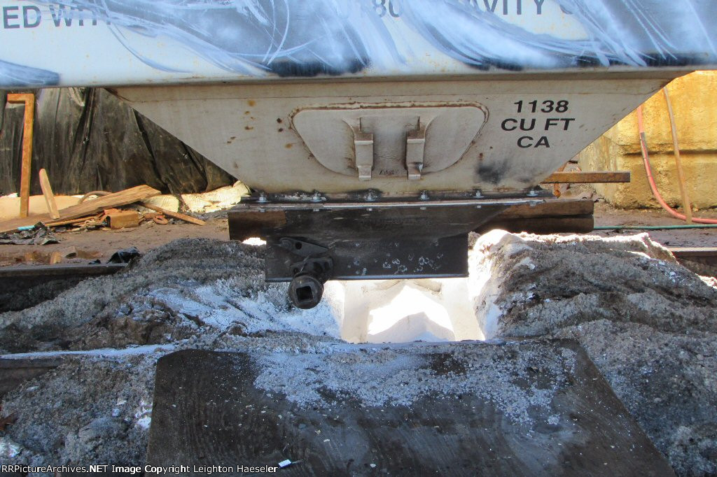 OCCX 2411 (ex- DOWX 2411) hopper 'CA'