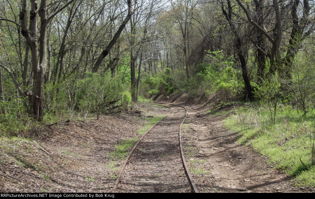 S-curve on an up-grade eastbound toward Stewartstown