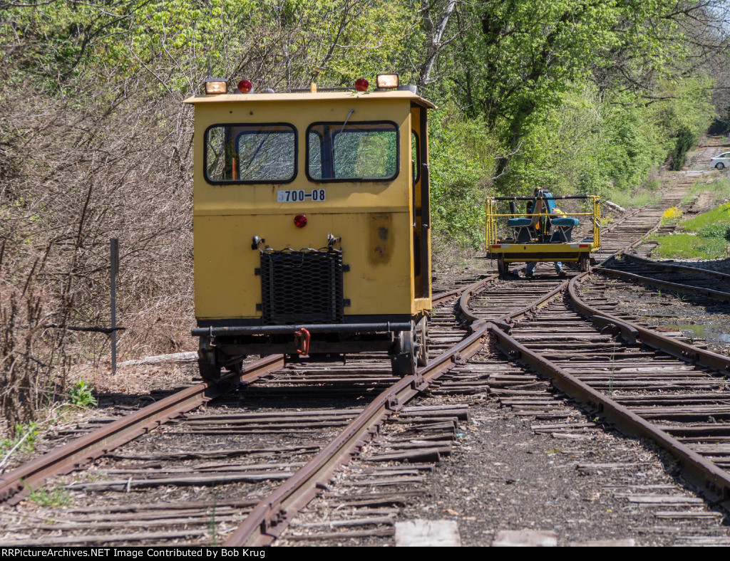 Switching the parlor car for the eastbound run