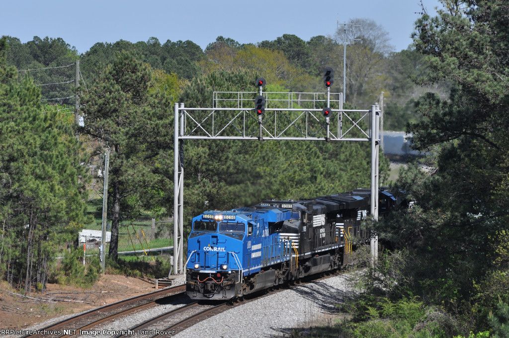 NS / CR 8098 On NS 153 Westbound