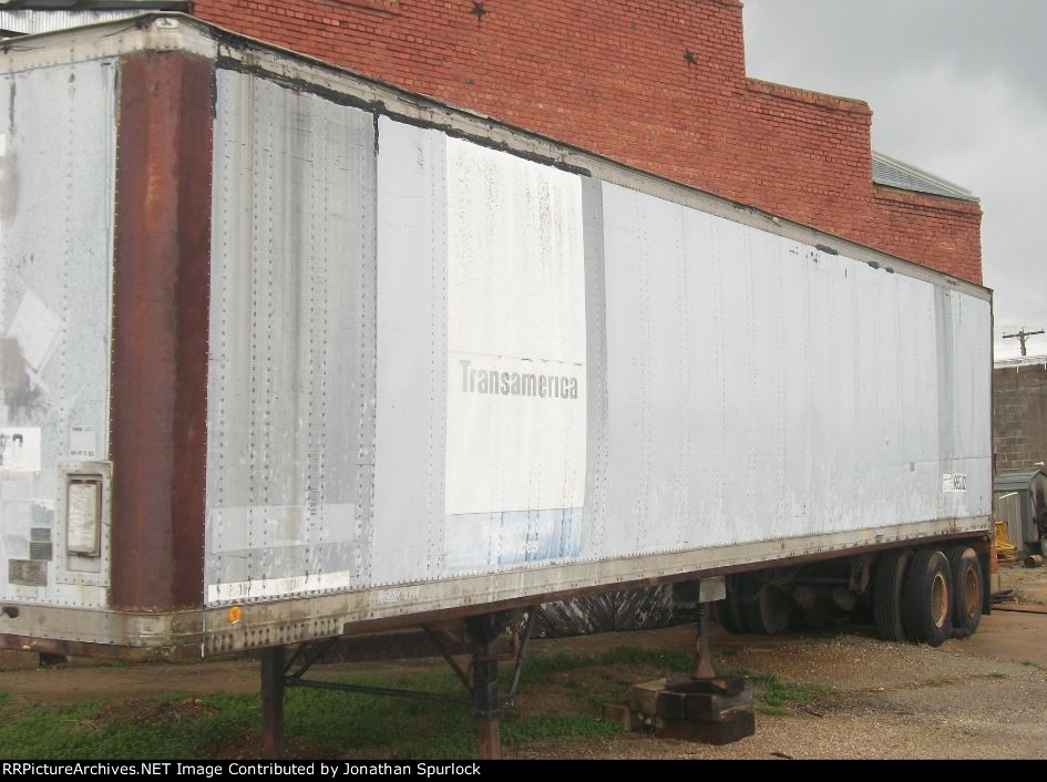REAZ/TransAmerica trailer, side view