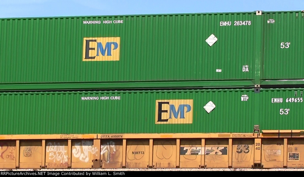 WB Intermodal Frt at Erie NV -116a