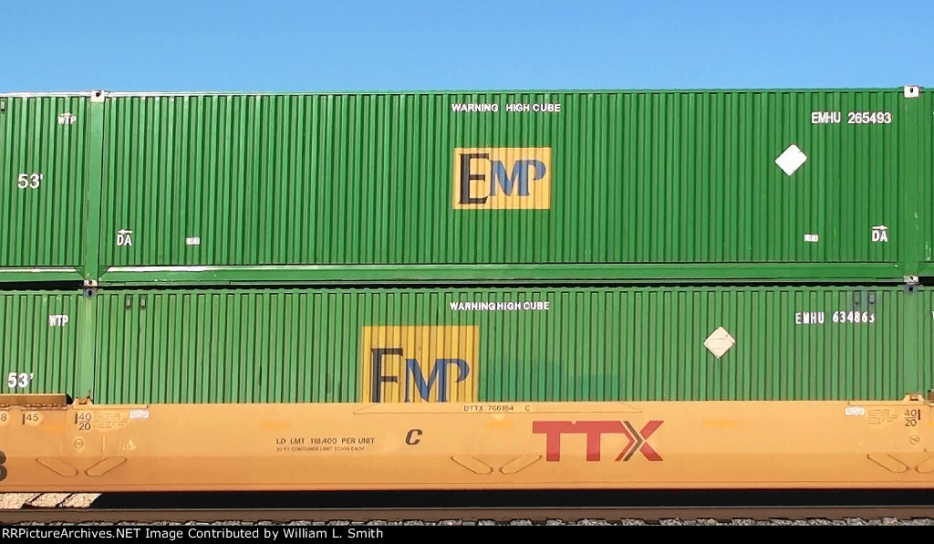 WB Intermodal Frt at Erie Passing Siding NV -140