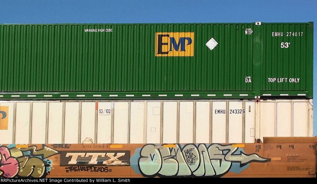 WB Intermodal Frt at Erie Passing Siding NV -55