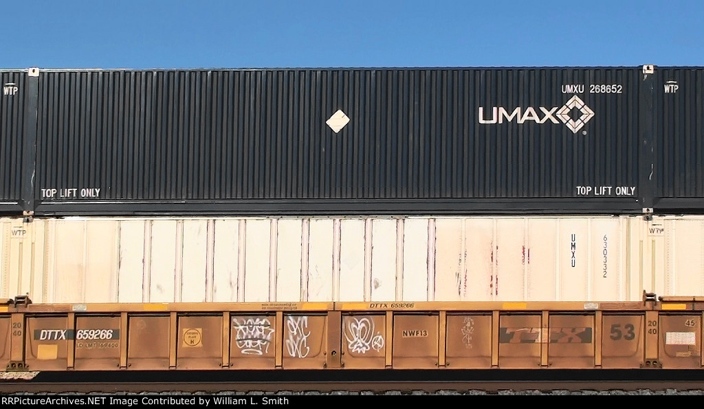 WB Intermodal Frt at Erie Passing Siding NV -68