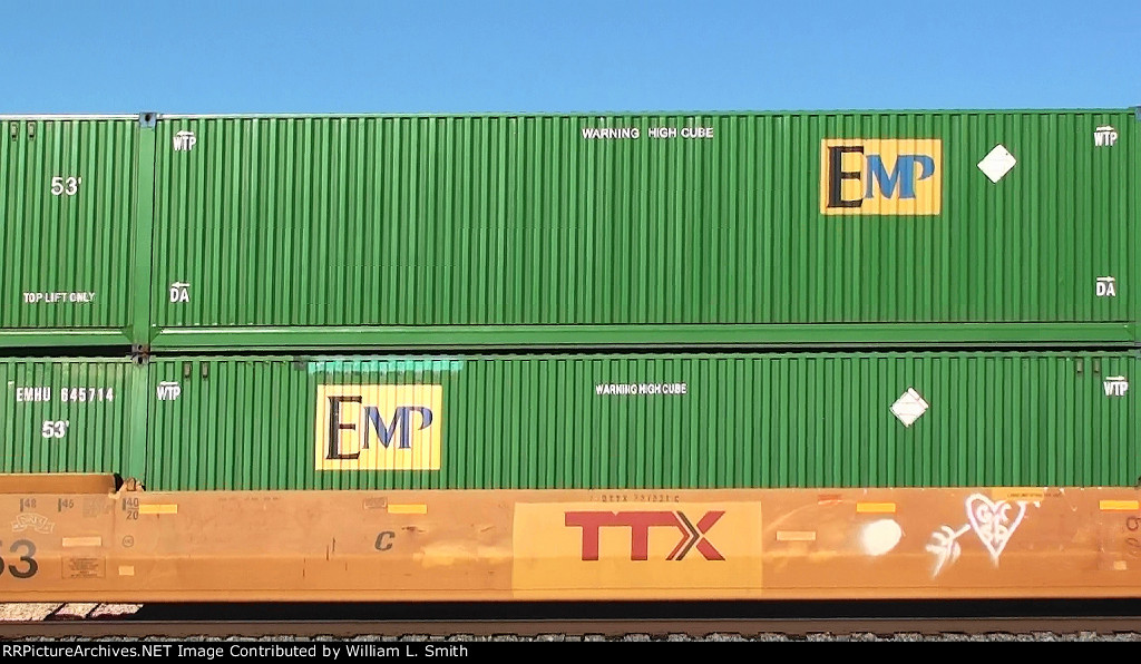 WB Intermodal Frt at Erie Passing Siding NV -80