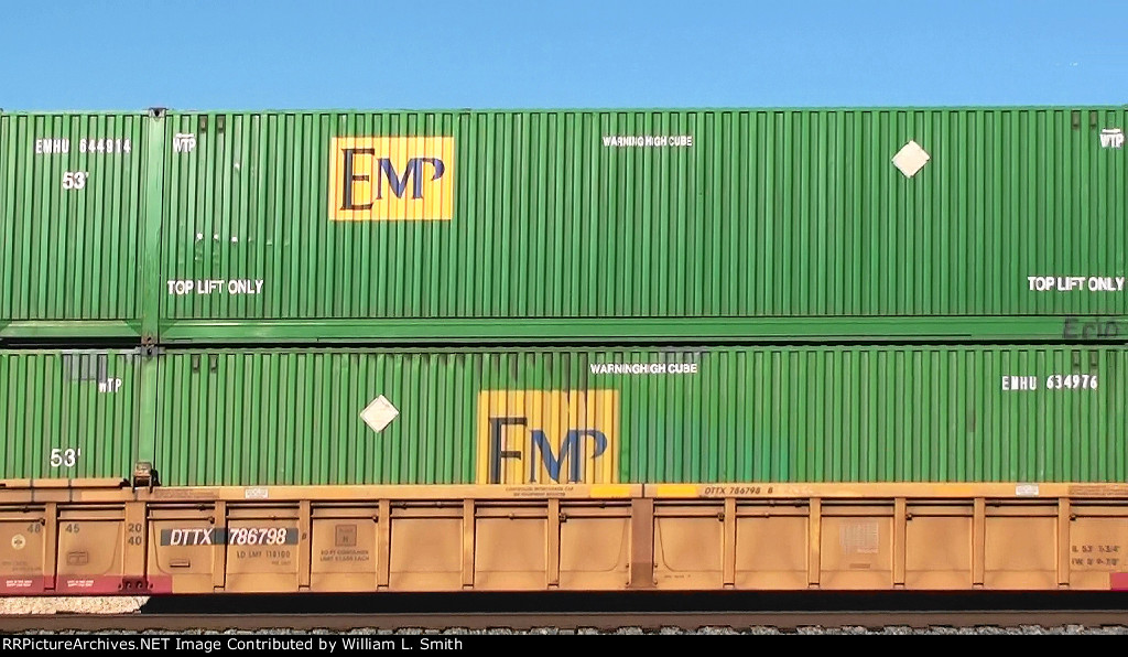 WB Intermodal Frt at Erie Passing Siding NV -86