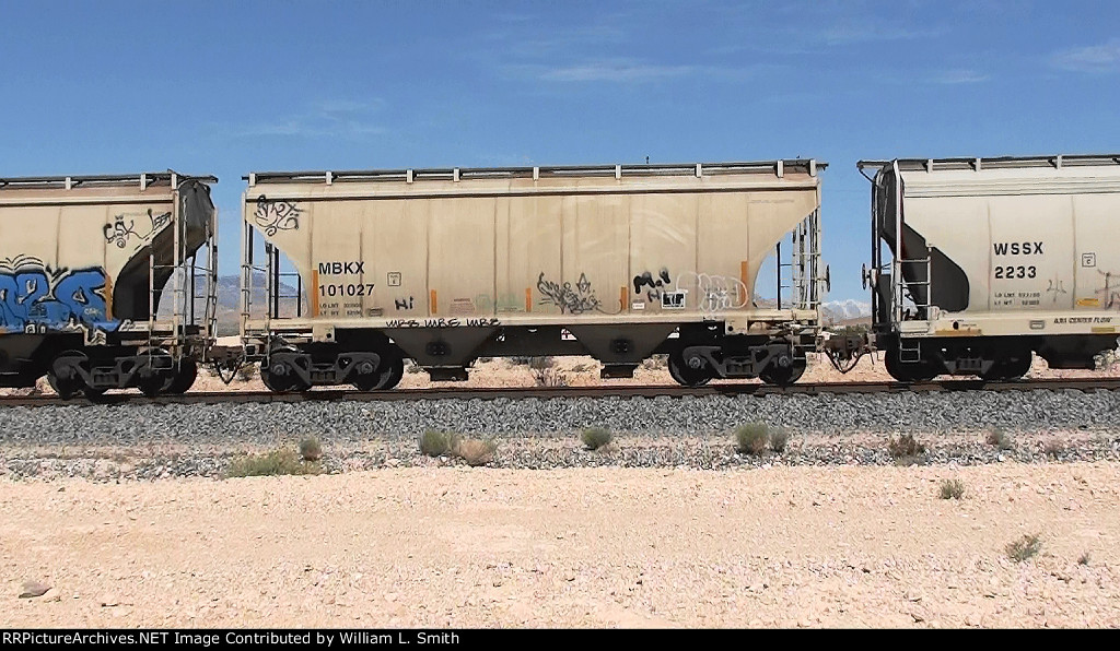 WB Mamifest Frt -HOT SHOT- at Erie NV -58