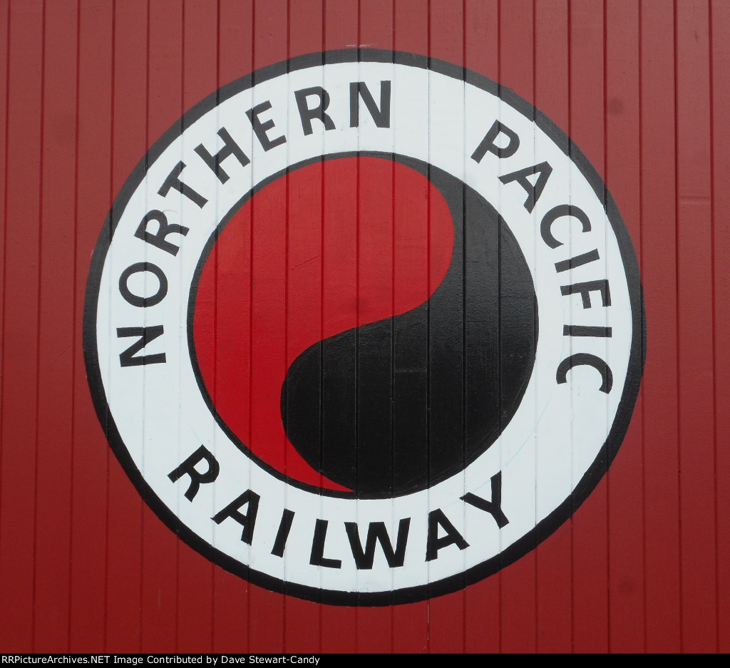 NP caboose 1735 2017-04-22 F