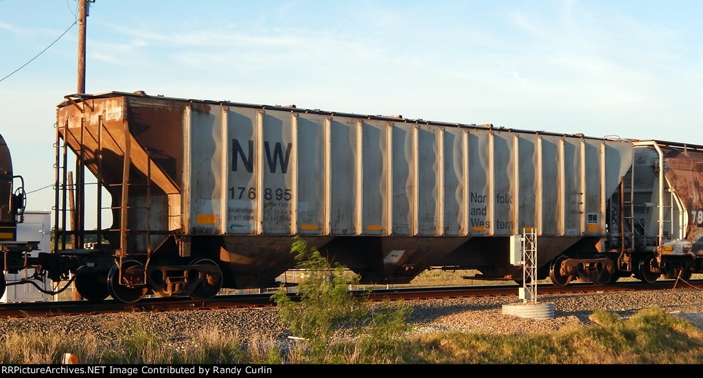 NW 176895
