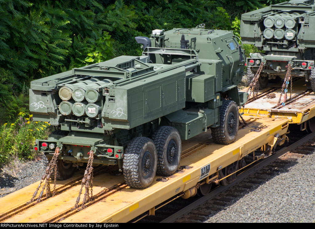 Close-up of a M142 on W863