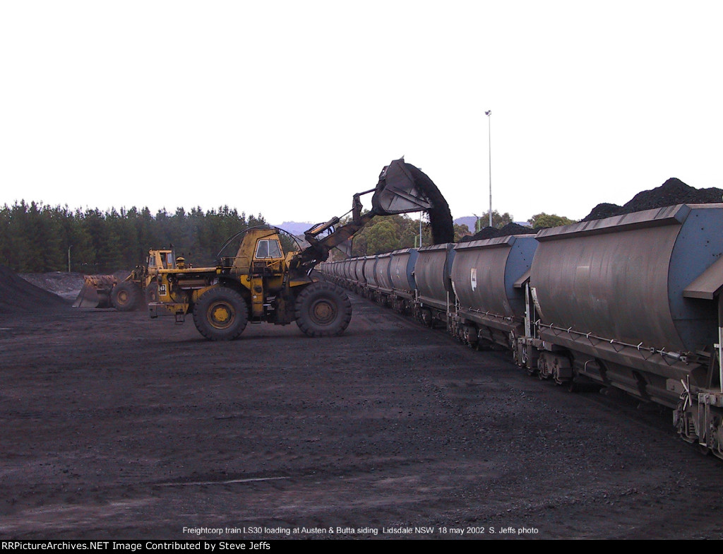 Freightcorp train LS30