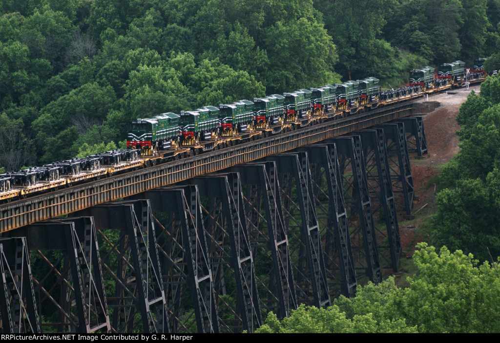 Pakistani export units and truck assemblies stretched out over the James River