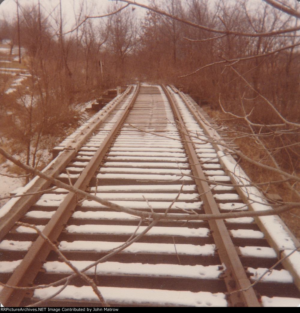 RI bridge over Belt Highway