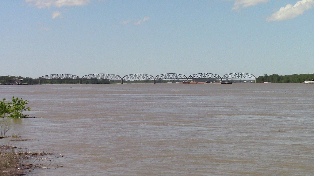 IC bridge from KY over the Ohio river