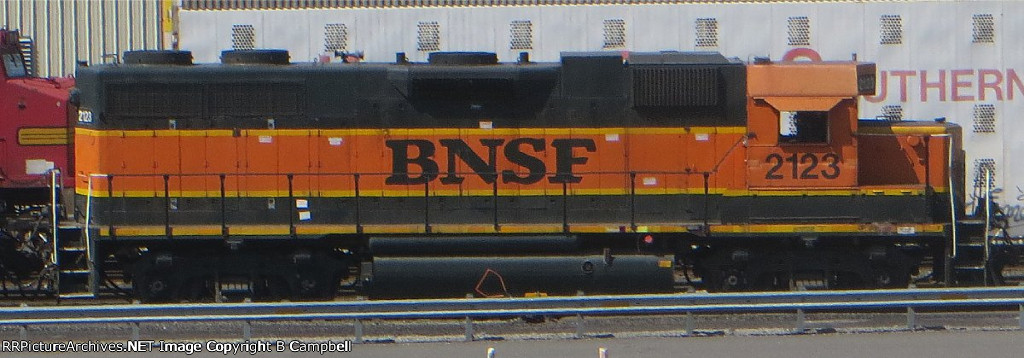 BNSF 2123